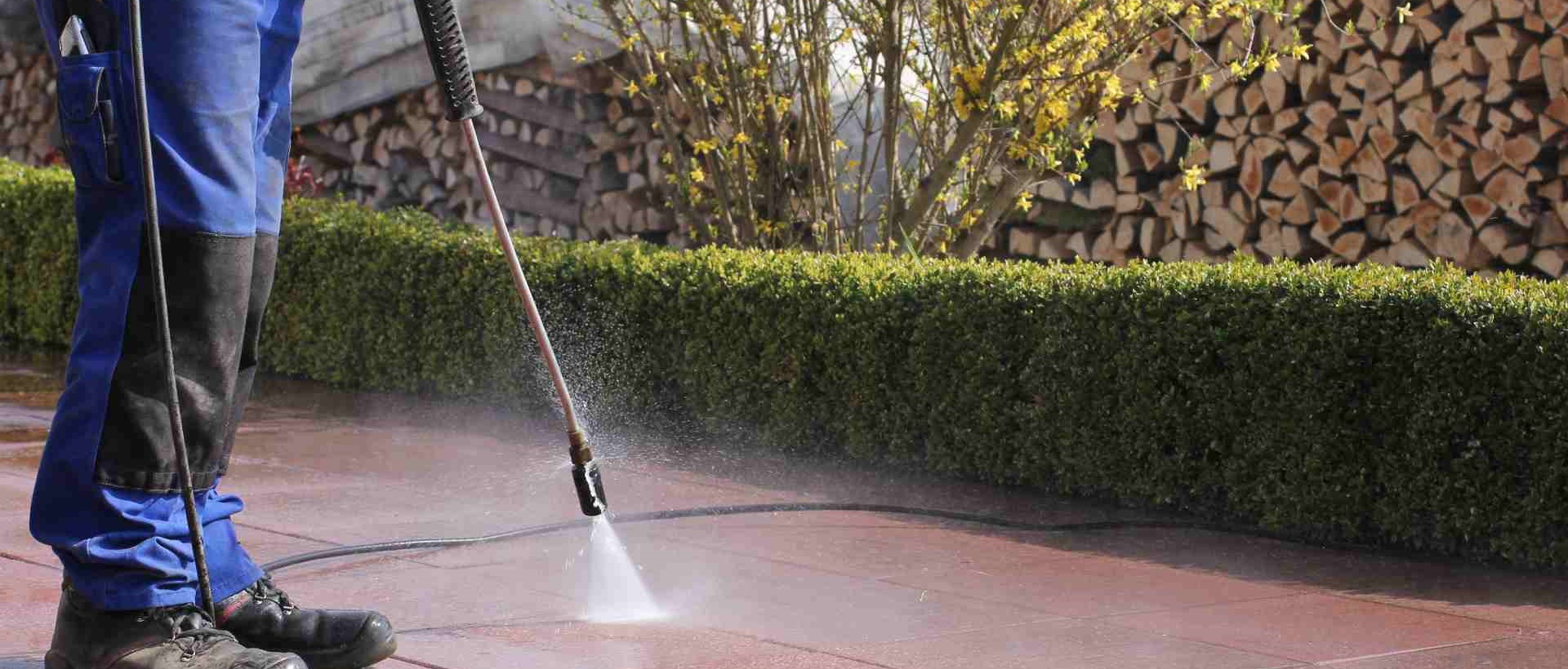 garden maintenance EN1